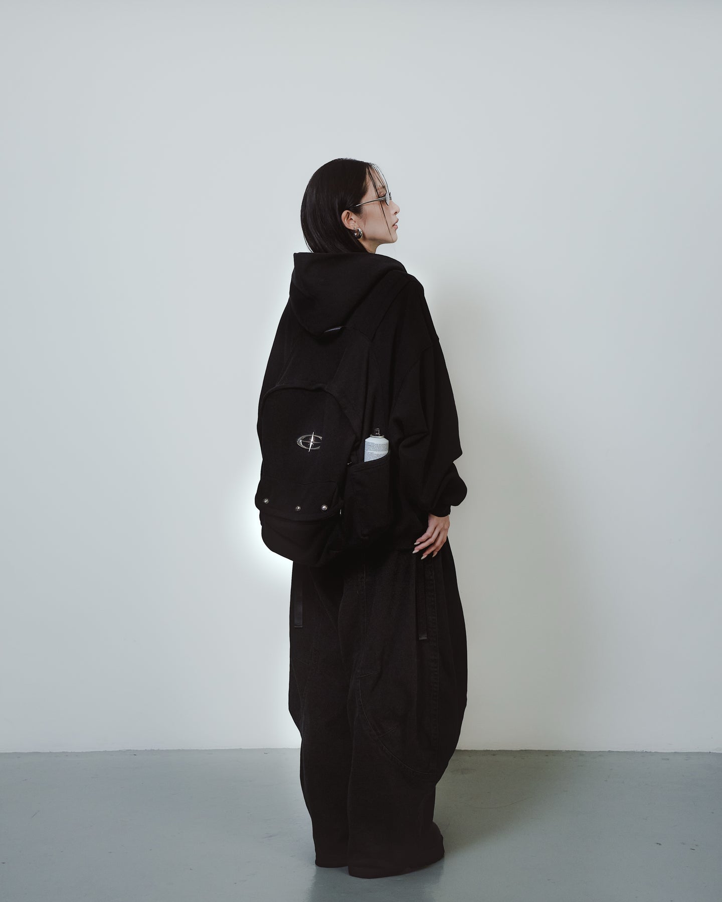 Preorder - backpack hoodie black